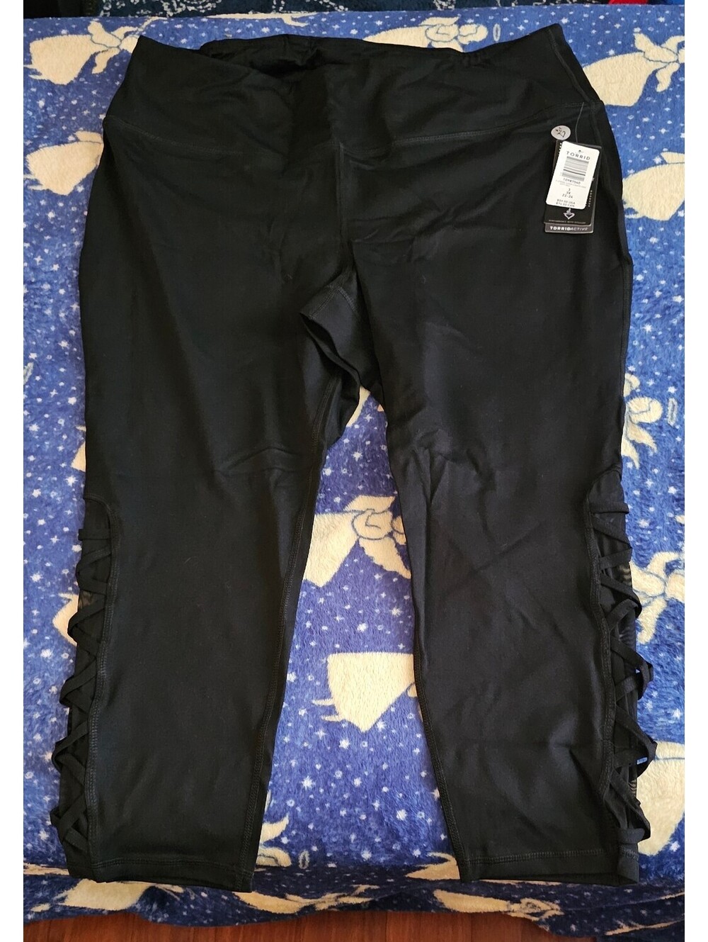 Torrid womens size 3 3x crop leggings new